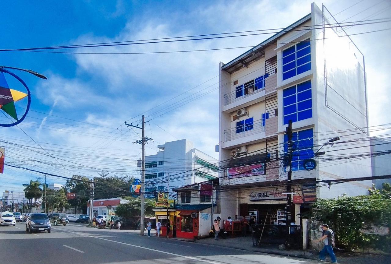 Отель Reddoorz @ Rsl Transient House Iloilo Экстерьер фото